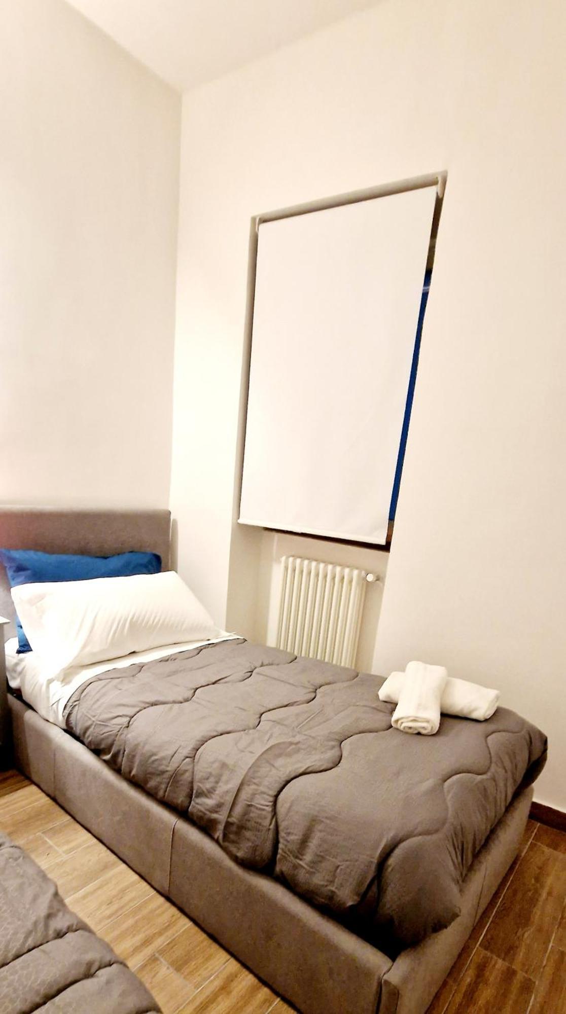 Tribunali Platamon Neapel Zimmer foto
